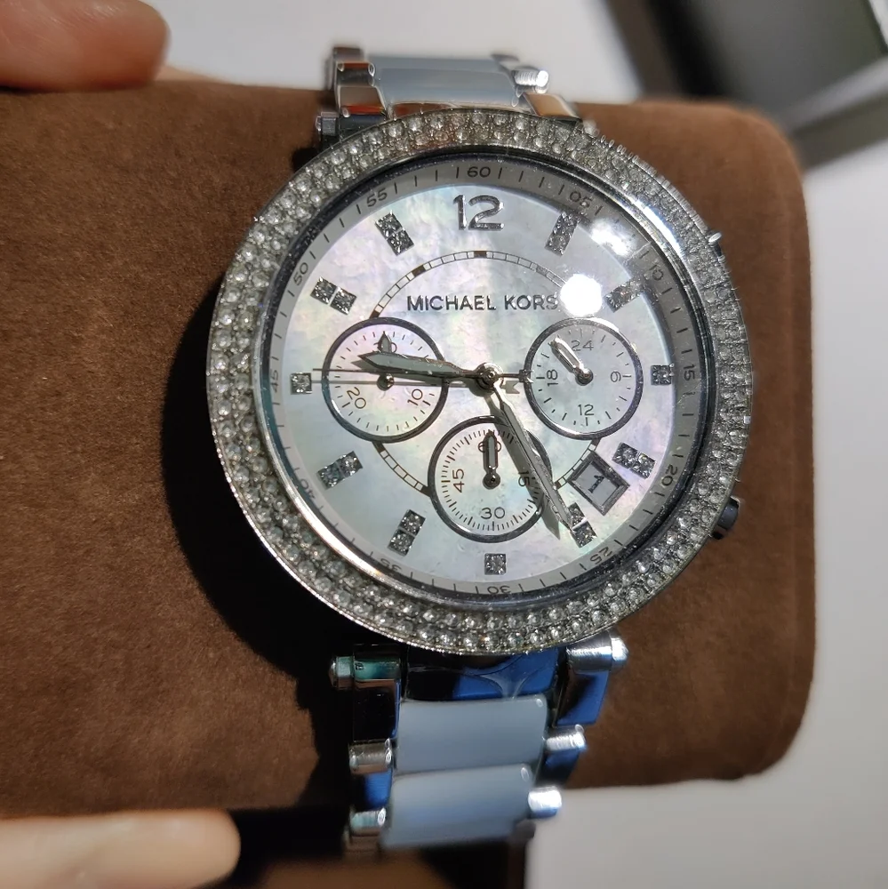 NWT MICHAEL KORS Commerce Root Women's Casual Watch - Picture 5 of 7